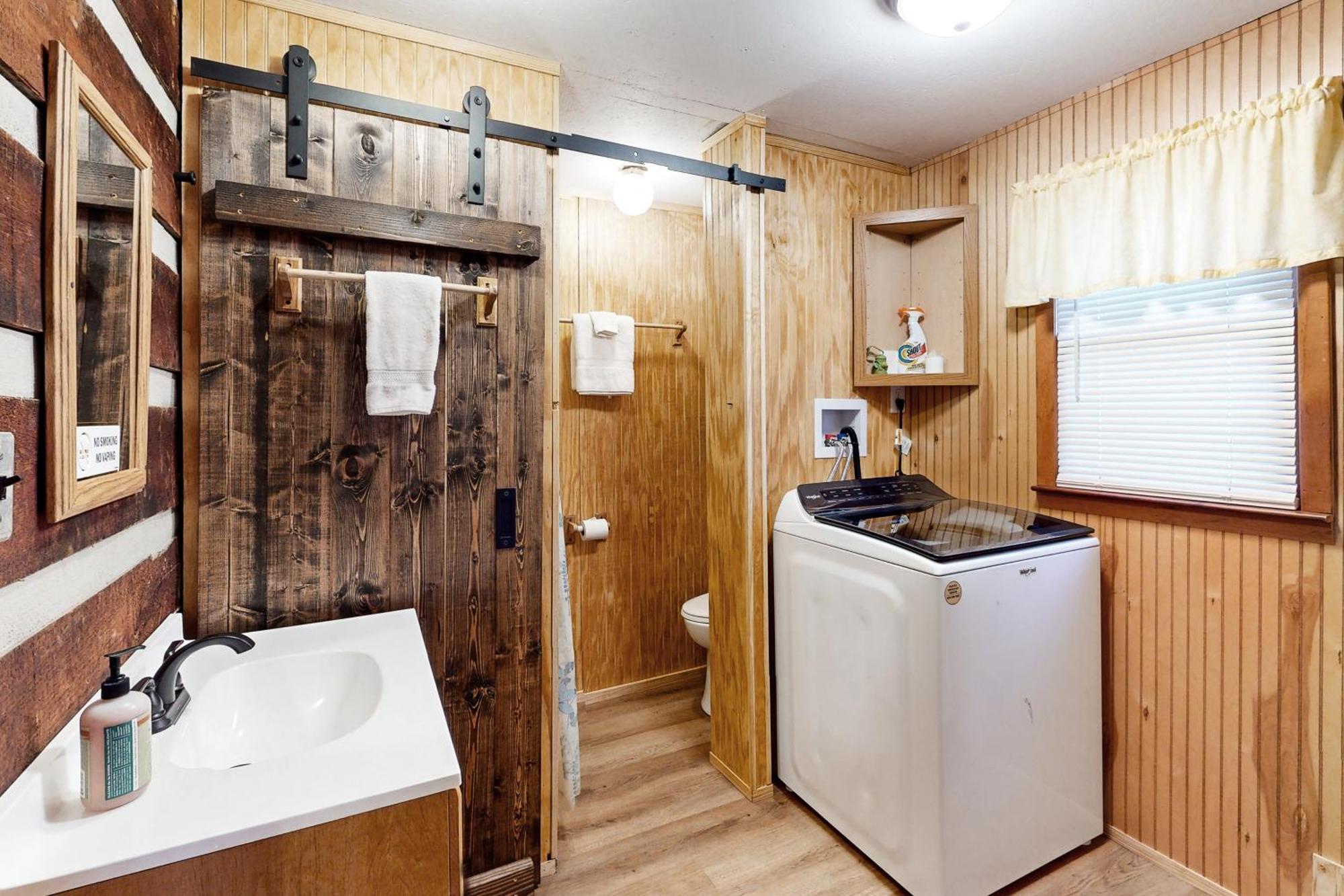 2 Bed 2 Bath Vacation Home In Whittier II Eksteriør bilde